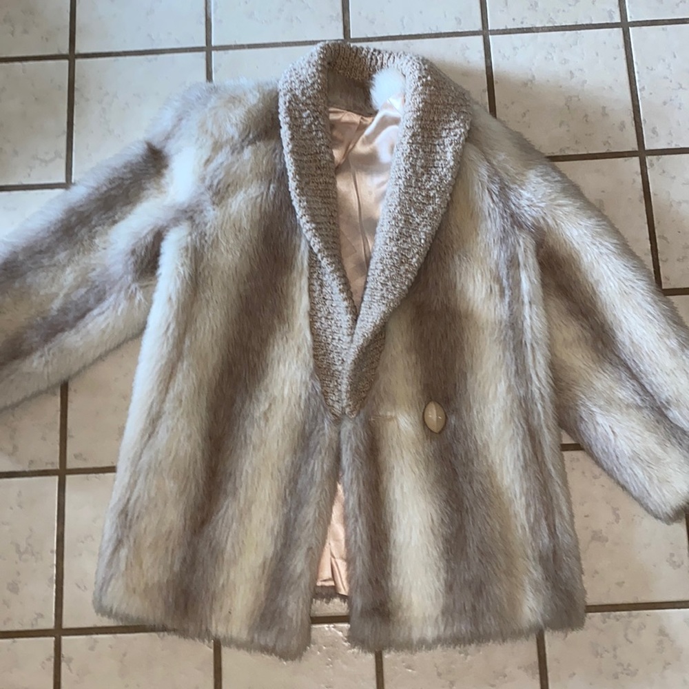 Vintage D’Esprit dubrowsky and perlbinder fur coat